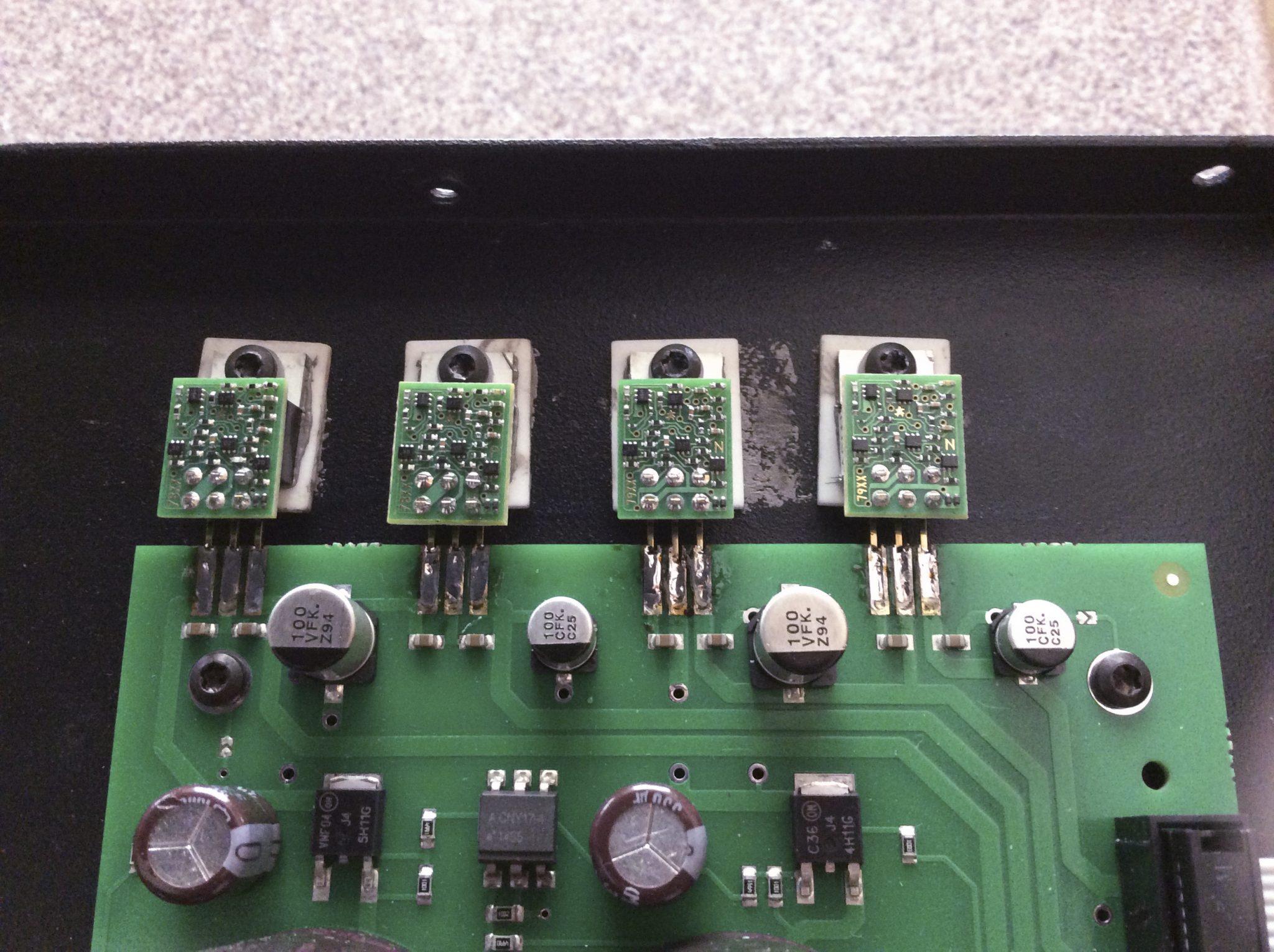 audio power supply discrete voltage regulator